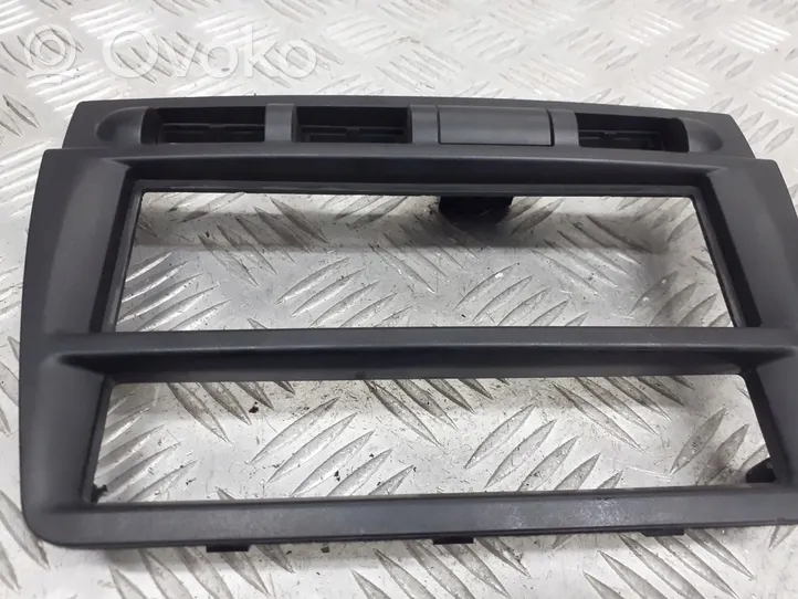 KIA Picanto Radio/GPS head unit trim S484602A