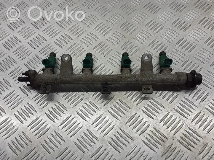 KIA Rio Tuyau de conduite principale de carburant 9260930004