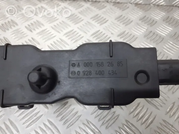 Mercedes-Benz Vaneo W414 High voltage ignition coil A0001582685
