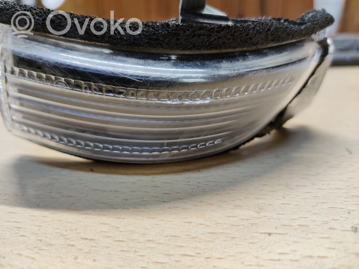 Subaru Outback Posūkio žibintas veidrodėlyje A048695