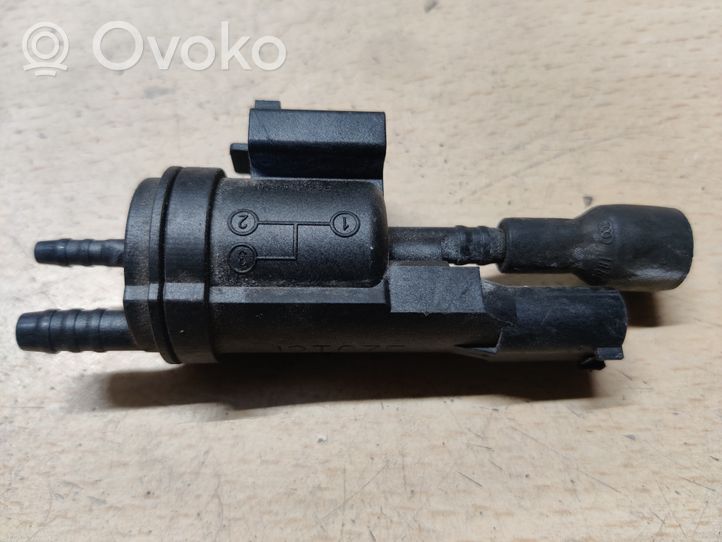 Mercedes-Benz A W176 Electrovanne Soupape de Sûreté / Dépression 0025407097