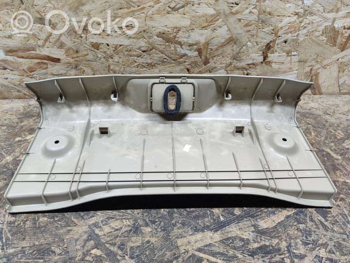 Nissan Tiida C11 Rivestimento di protezione sottoporta del bagagliaio/baule 84992EL00A