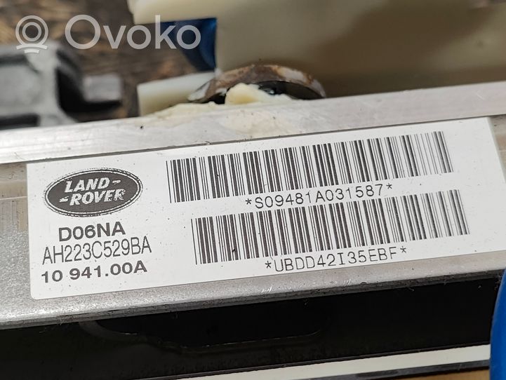 Land Rover Discovery 4 - LR4 Ohjauspyörän akseli AH223C529BA