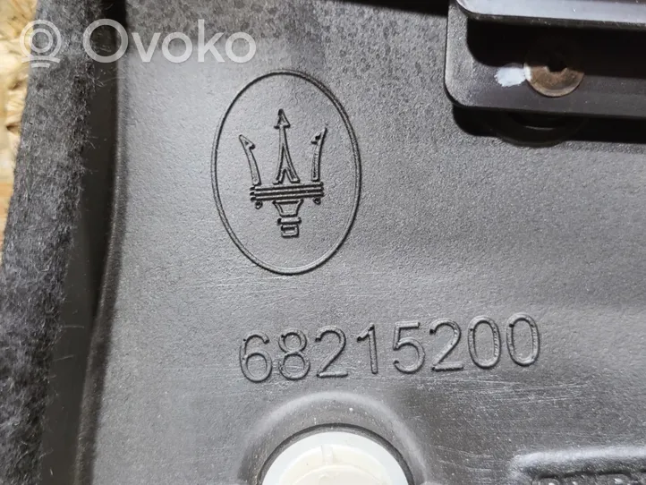 Maserati Quattroporte Takaoven verhoilu 68215200