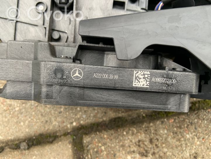 Mercedes-Benz C W205 Mechanizm podnoszenia szyby przedniej bez silnika A2057200179