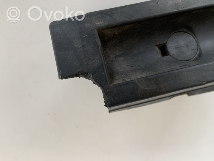 Audi A6 S6 C7 4G Base della presa Jacking 4G0802845