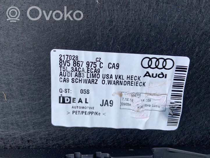 Audi A3 S3 8V Apdaila bagažinės dangčio (komplektas) 8V5867975C