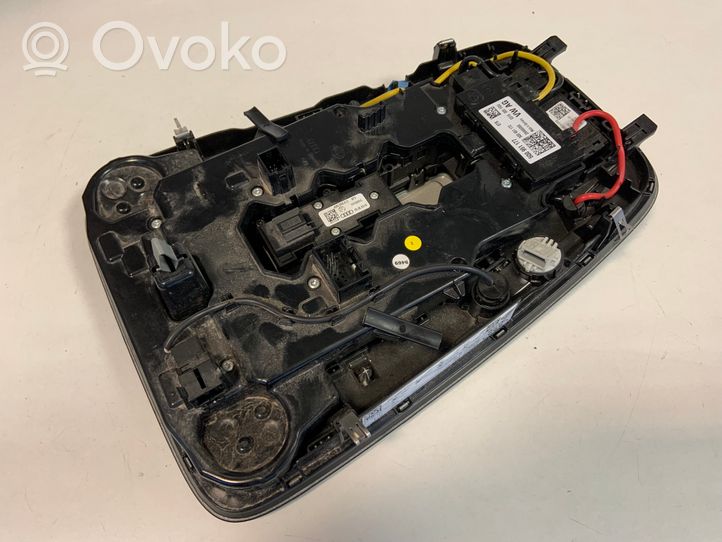 Audi A4 S4 B9 Światło fotela przedniego 8W0947135CJ