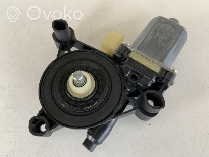 Audi Q7 4M Front door window regulator motor 8W0959802