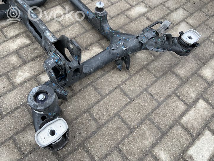 Audi Q7 4M Sottotelaio posteriore 4M0500025