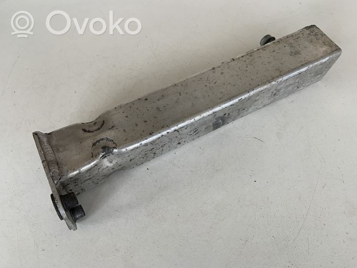 Audi A8 S8 D4 4H Front bumper mounting bracket 4H0806063E