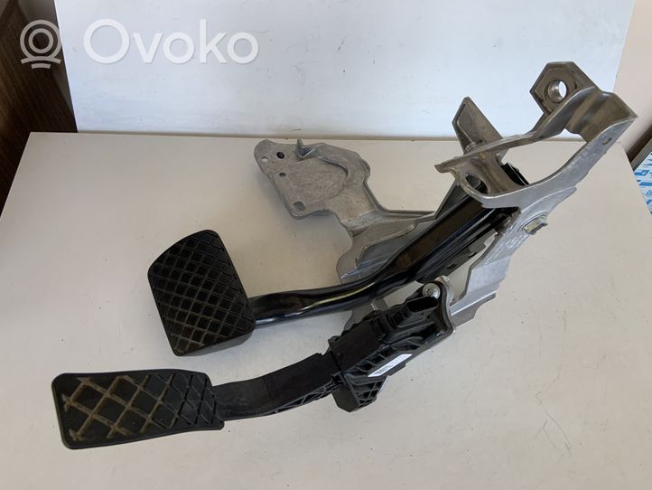 Audi A4 S4 B9 Pedal assembly 8W1723117