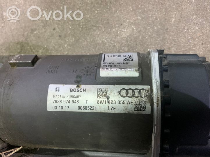 Audi A5 Vairo kolonėle 8W1423055AE