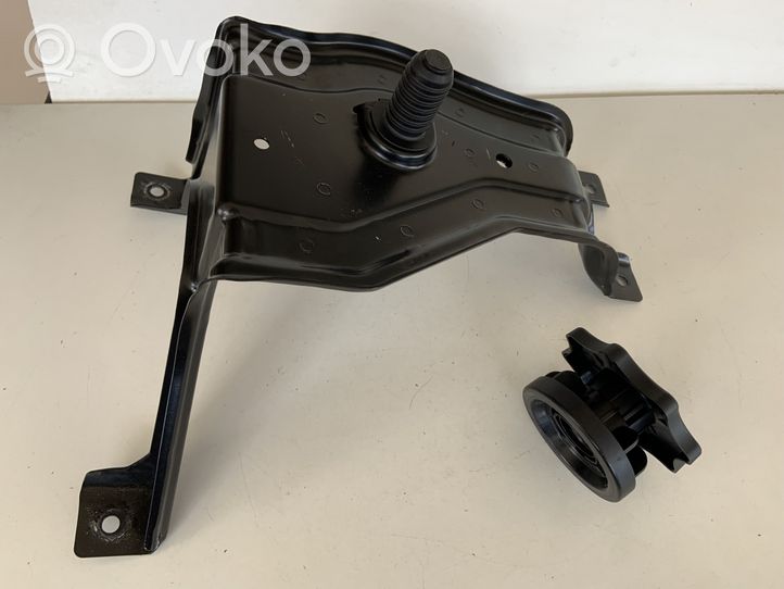 Audi A6 S6 C7 4G Supporto di montaggio ruota di scorta 4G0802715