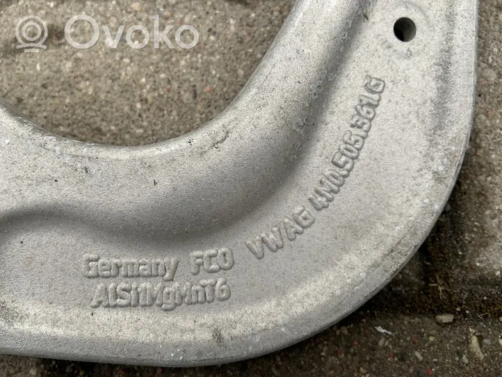 Audi Q5 SQ5 Takatukivarsi 4M0505323G