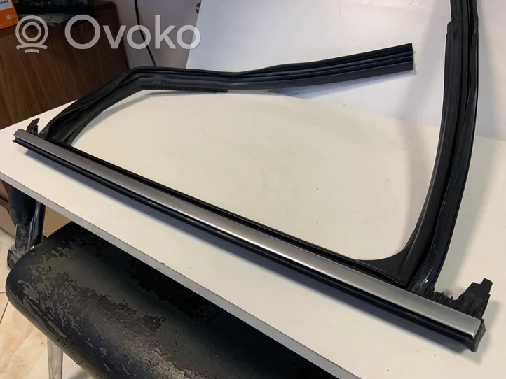 Audi Q5 SQ5 Rear door glass trim molding 80A839431C