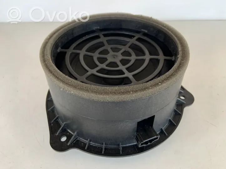 Audi Q7 4M Takaoven kaiutin 4M0035411B