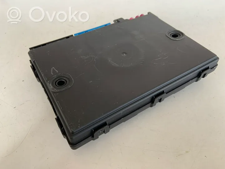 Audi Q7 4M Gateway control module 8W6907468