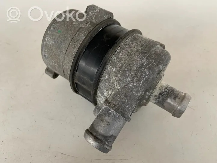 Audi Q7 4M Pompe de circulation d'eau 4H0965567A