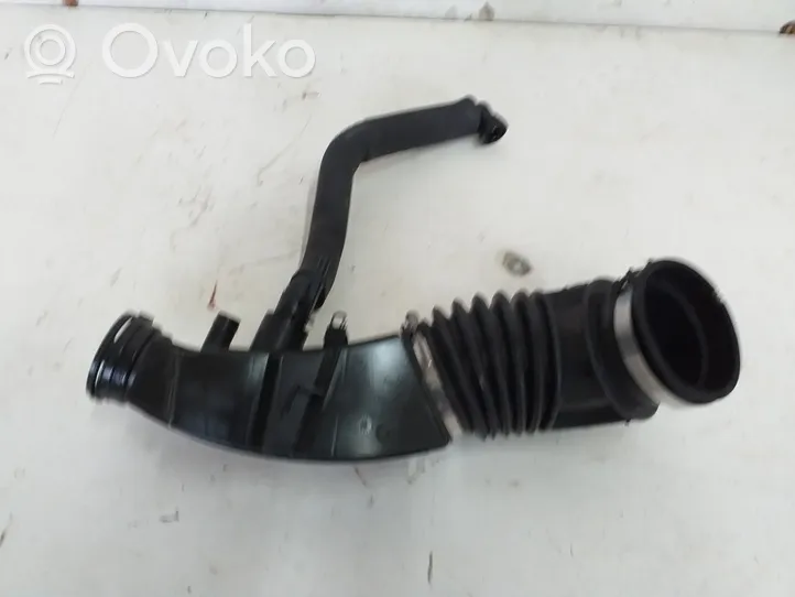 BMW X3 G01 Rura / Wąż dolotowy powietrza turbiny 8663614