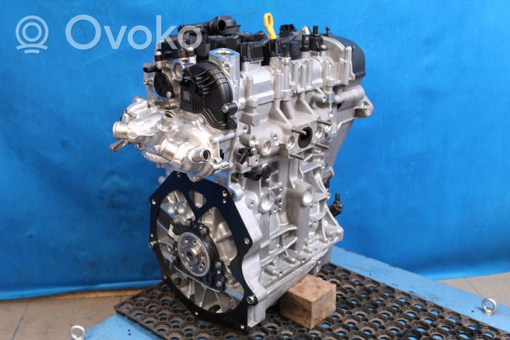 Volkswagen Golf VIII Silnik / Komplet 05E100031T