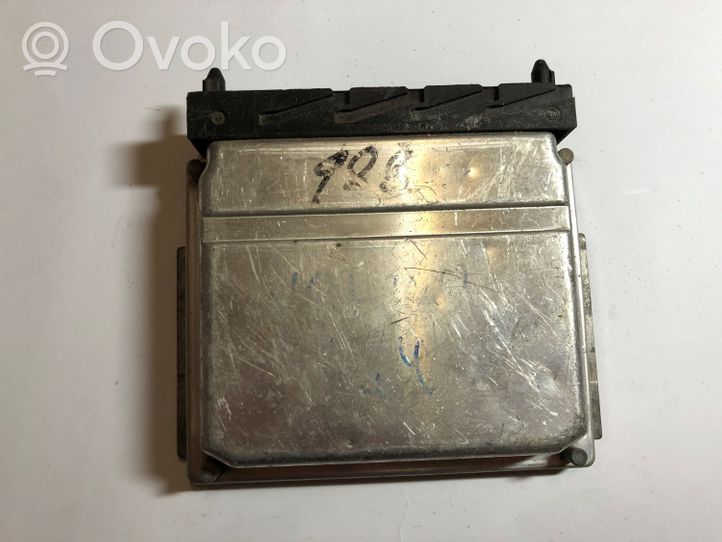 Volvo XC90 Sterownik / Moduł ECU 0281010319