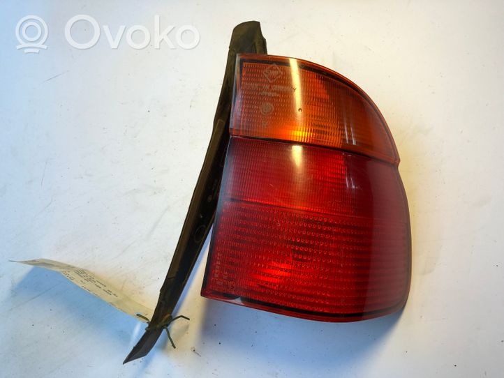 BMW 5 E39 Lampa tylna 8361672