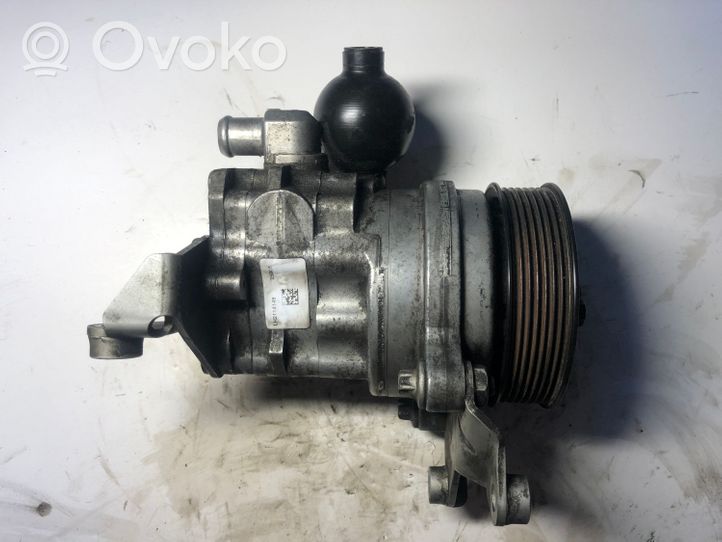 BMW 5 E60 E61 Vairo stiprintuvo siurblys LH2114151