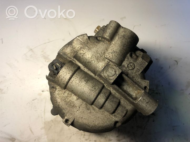 Volkswagen Golf V Ilmastointilaitteen kompressorin pumppu (A/C) 1K0820803N