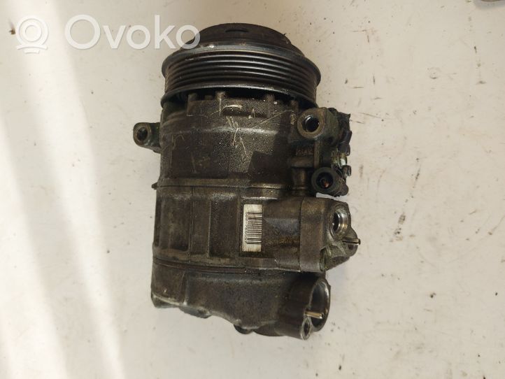 Mercedes-Benz C W203 Ilmastointilaitteen kompressorin pumppu (A/C) A0002306811