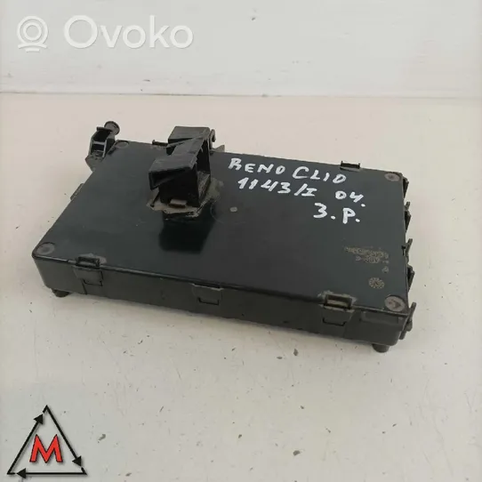 Renault Clio III Muut ohjainlaitteet/moduulit P8200311988