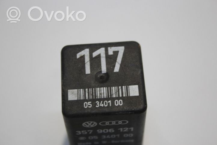 Audi A4 S4 B5 8D Other relay 357906121