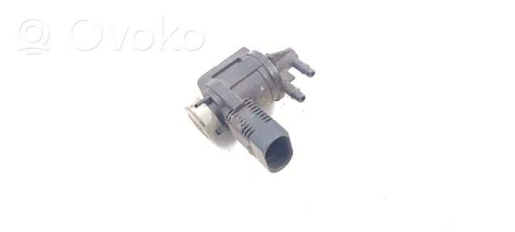 Volkswagen Bora Electrovanne Soupape de Sûreté / Dépression 1J0906285C