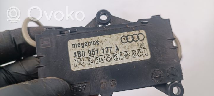 Audi A6 S6 C5 4B Capteur de détection de mouvement, système d'alarme 4B0951177A