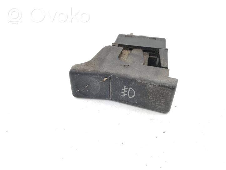 Audi 100 200 5000 C3 Priešrūkinių žibintų jungtukas 853941535