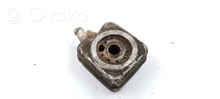 Audi 80 90 S2 B4 Supporto di montaggio del filtro dell’olio 