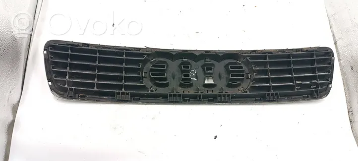 Audi A4 S4 B5 8D Griglia anteriore 8D0853651J