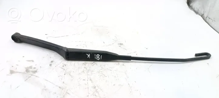 BMW 3 E36 Brazo del limpiaparabrisas delantero 61618357209