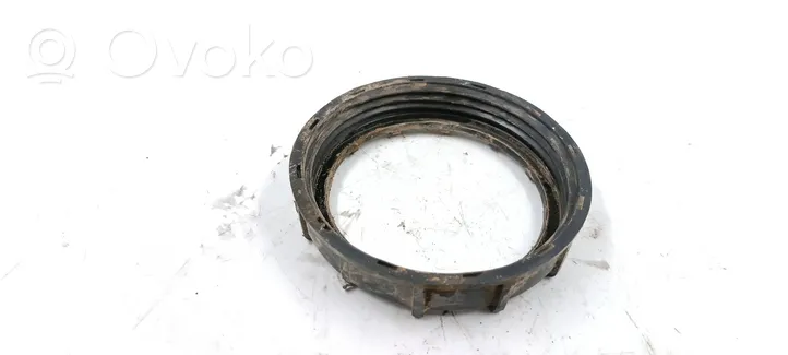 Audi A4 S4 B5 8D Bague de verrouillage pour réservoir de carburant 321201375A