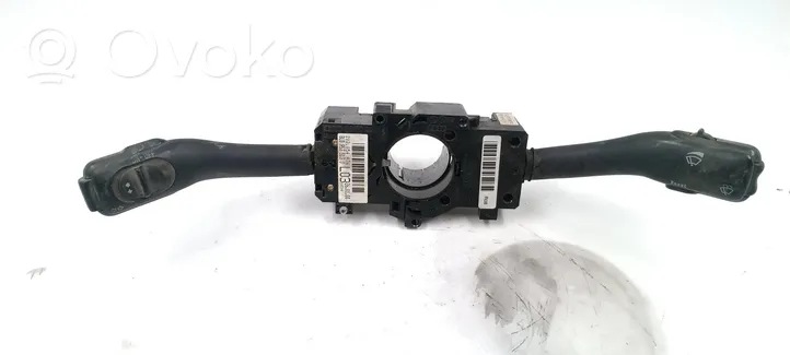 Volkswagen PASSAT B5.5 Interruptor/palanca de limpiador de luz de giro 4B0953503G