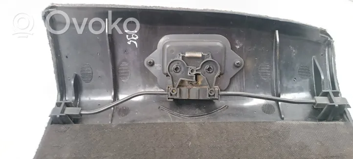 Audi A6 S6 C5 4B Dolny panel schowka koła zapasowego 4B0867975