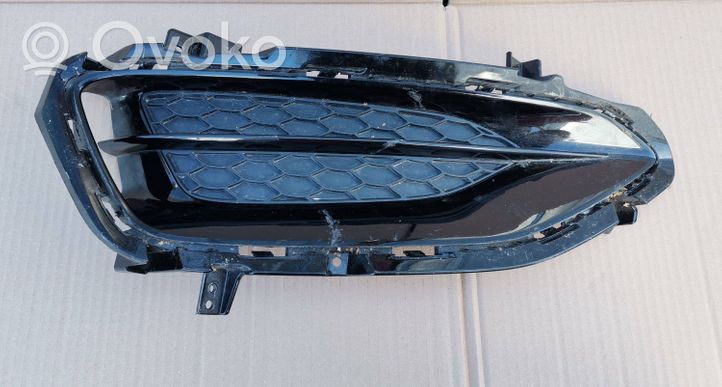 Hyundai i40 Front bumper lower grill 865533Z500