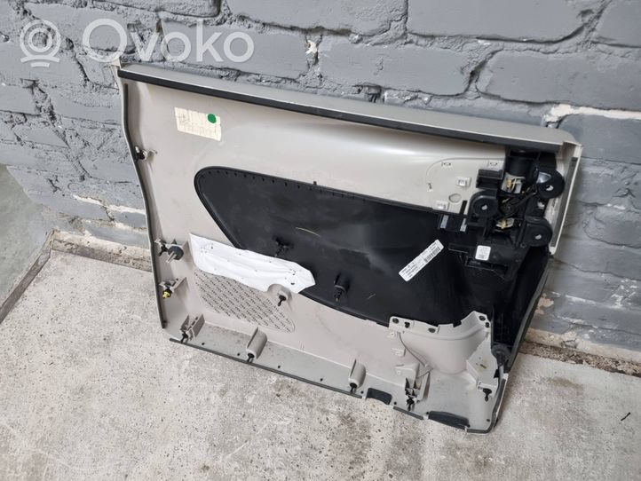 Chrysler Pacifica Liukuoven verhoilu P5RP682D2AC