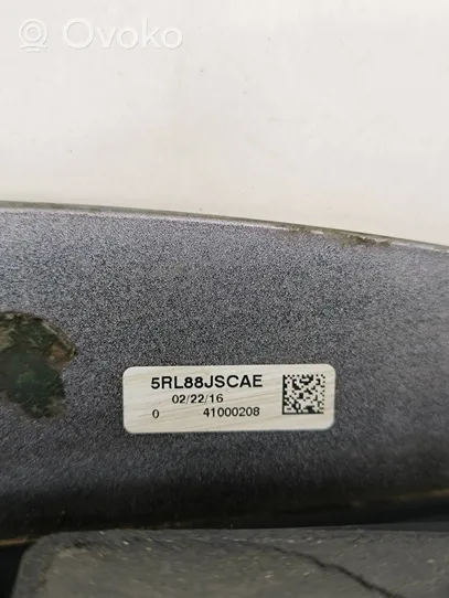 Chrysler Pacifica Takaluukun koristelista 5RL88JSCAE