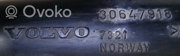 Volvo XC70 Część rury dolotu powietrza 30647918
