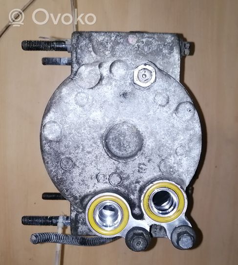 Volvo V70 Ilmastointilaitteen kompressorin pumppu (A/C) 304761388