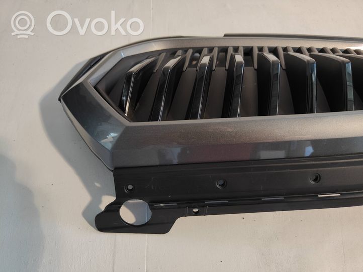 Skoda Fabia Mk4 (6VA) Grille calandre supérieure de pare-chocs avant 6VA853653