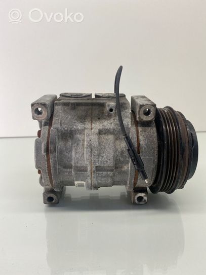 Suzuki Grand Vitara II Ilmastointilaitteen kompressorin pumppu (A/C) 10S13C