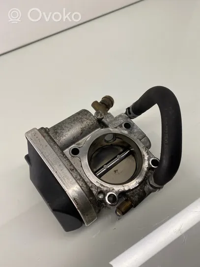Opel Zafira B Throttle valve 55560398