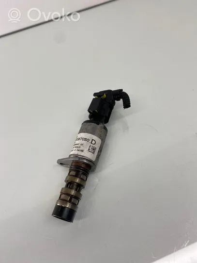 Opel Astra J Camshaft vanos timing valve 55567050